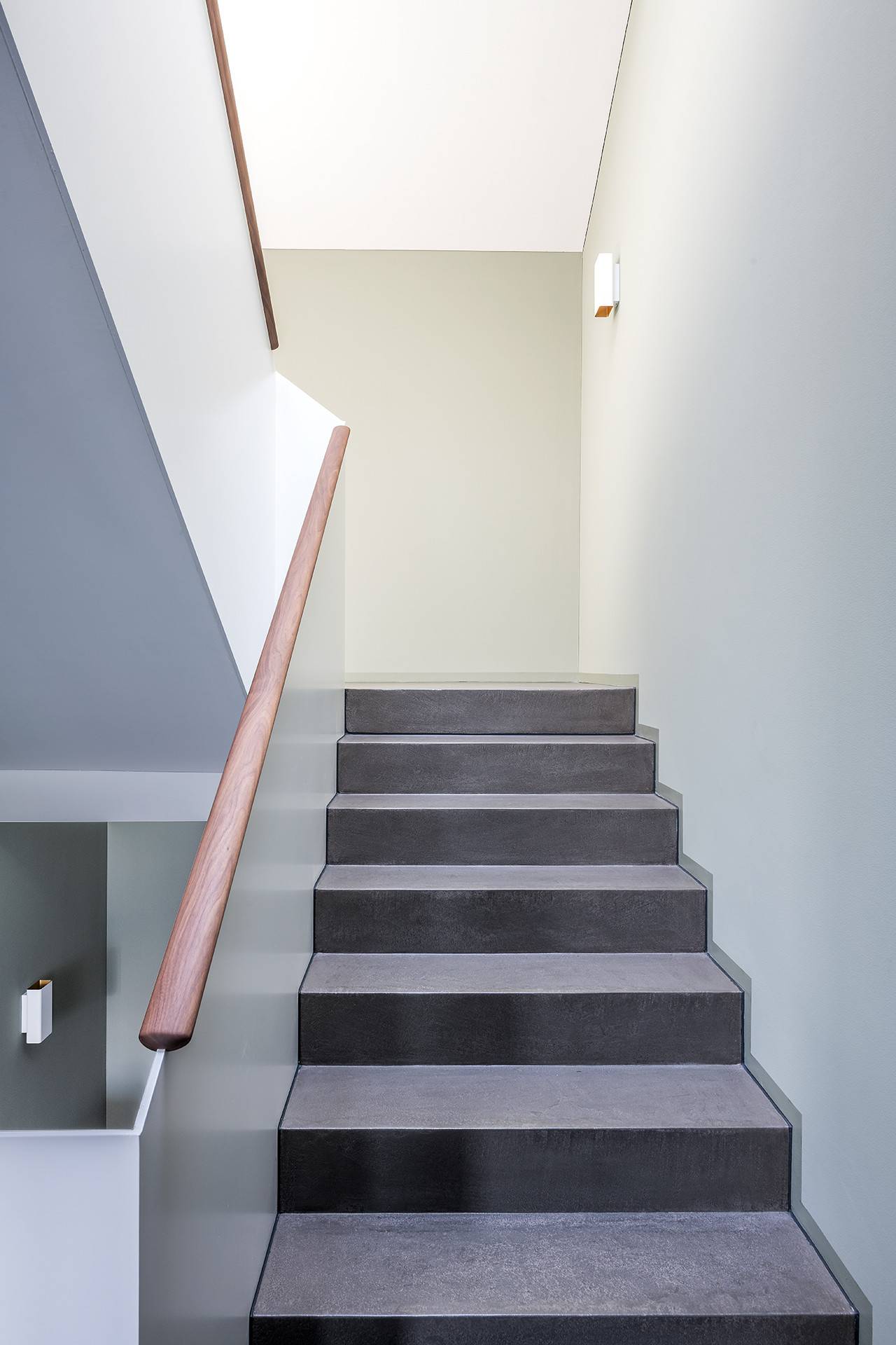 2016_03 EFH Arth, erstellt 2019_Innen-Treppe-4675 Kopie
